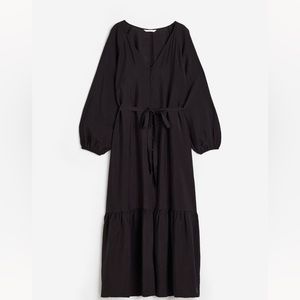 Tie belt bottom front dress in black size XS